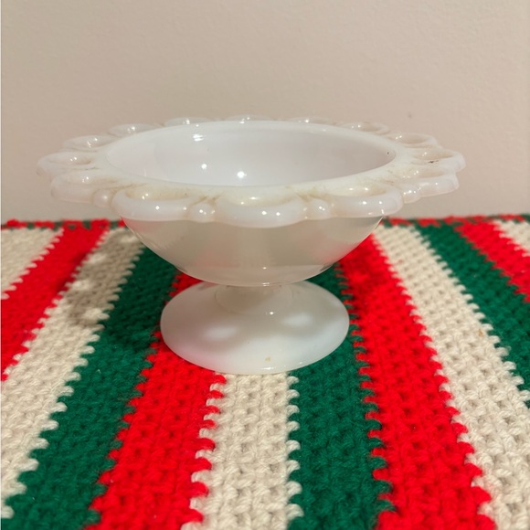 Vintage Milk Glass - Picture 2 of 3